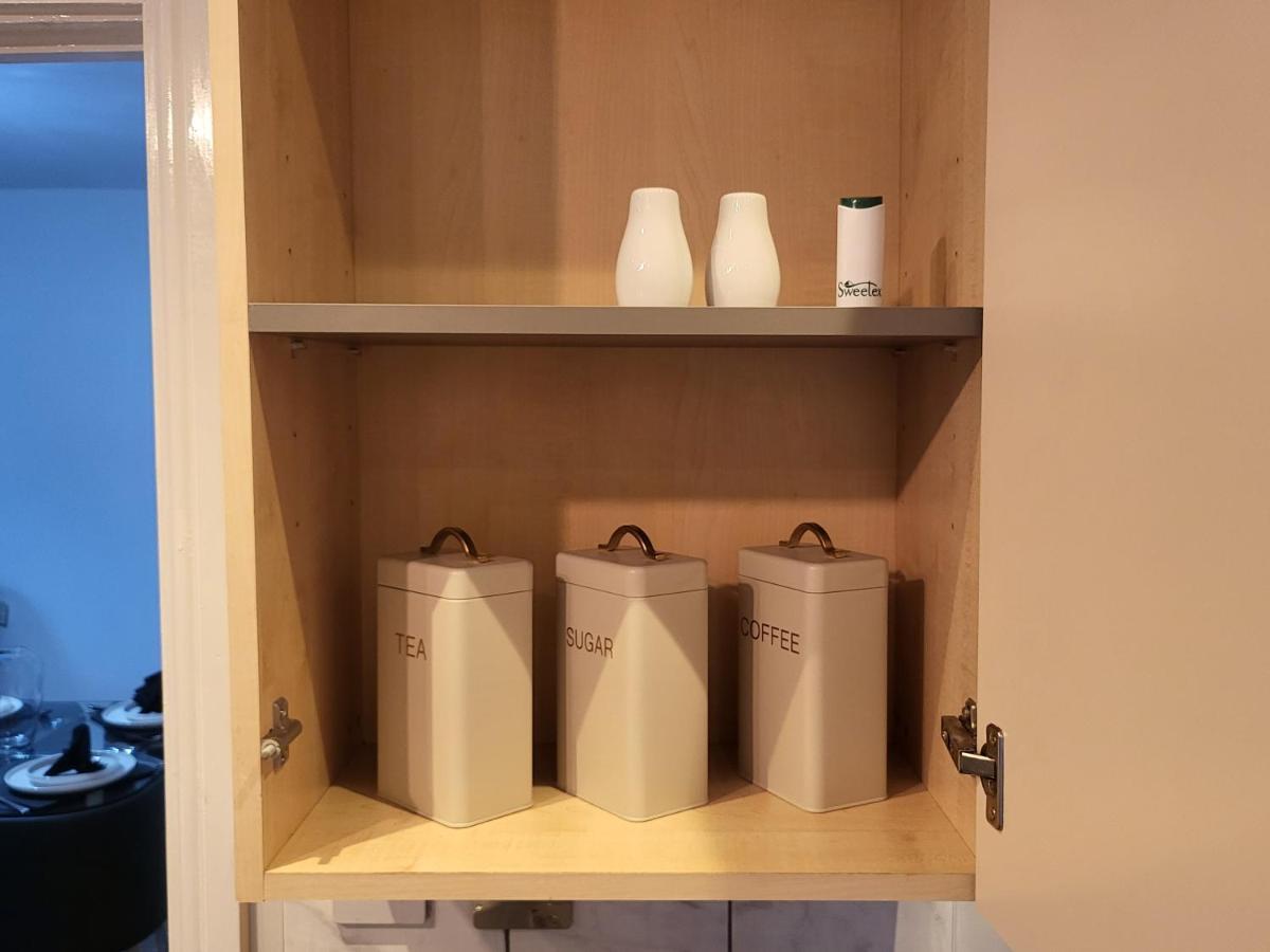 Spacious & Cosy Holiday Home In Manchester Eksteriør bilde