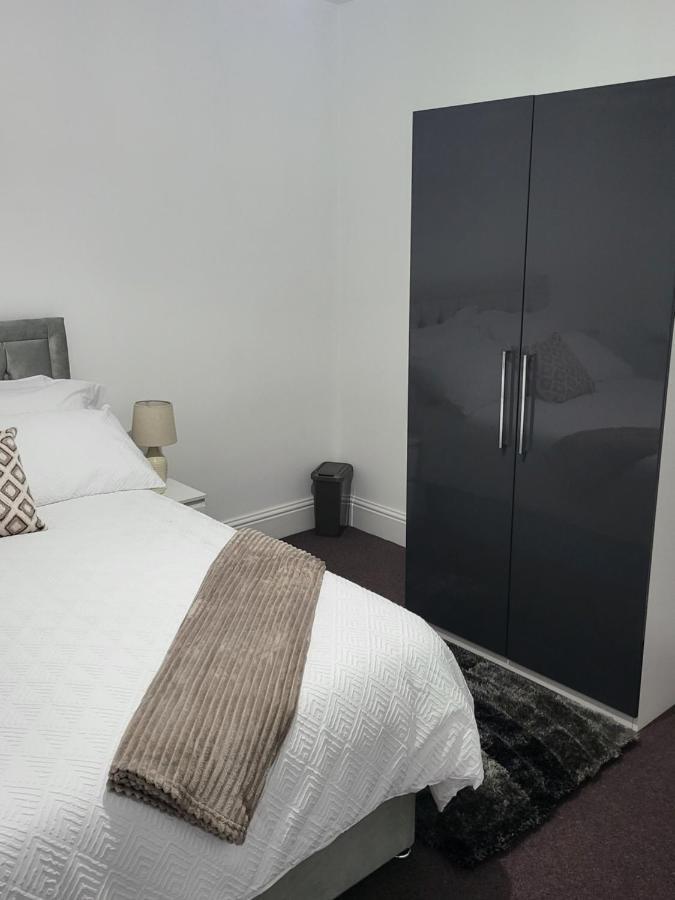 Spacious & Cosy Holiday Home In Manchester Eksteriør bilde