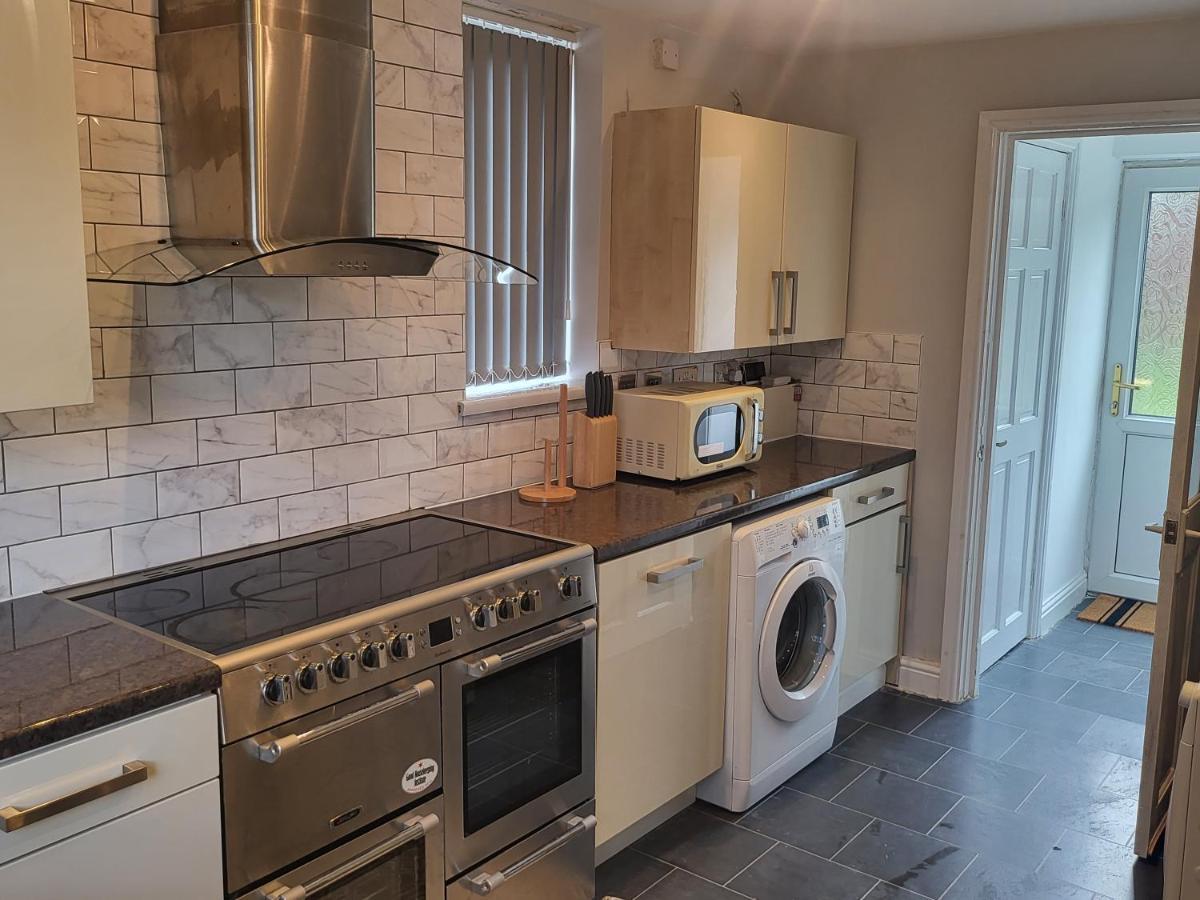 Spacious & Cosy Holiday Home In Manchester Eksteriør bilde