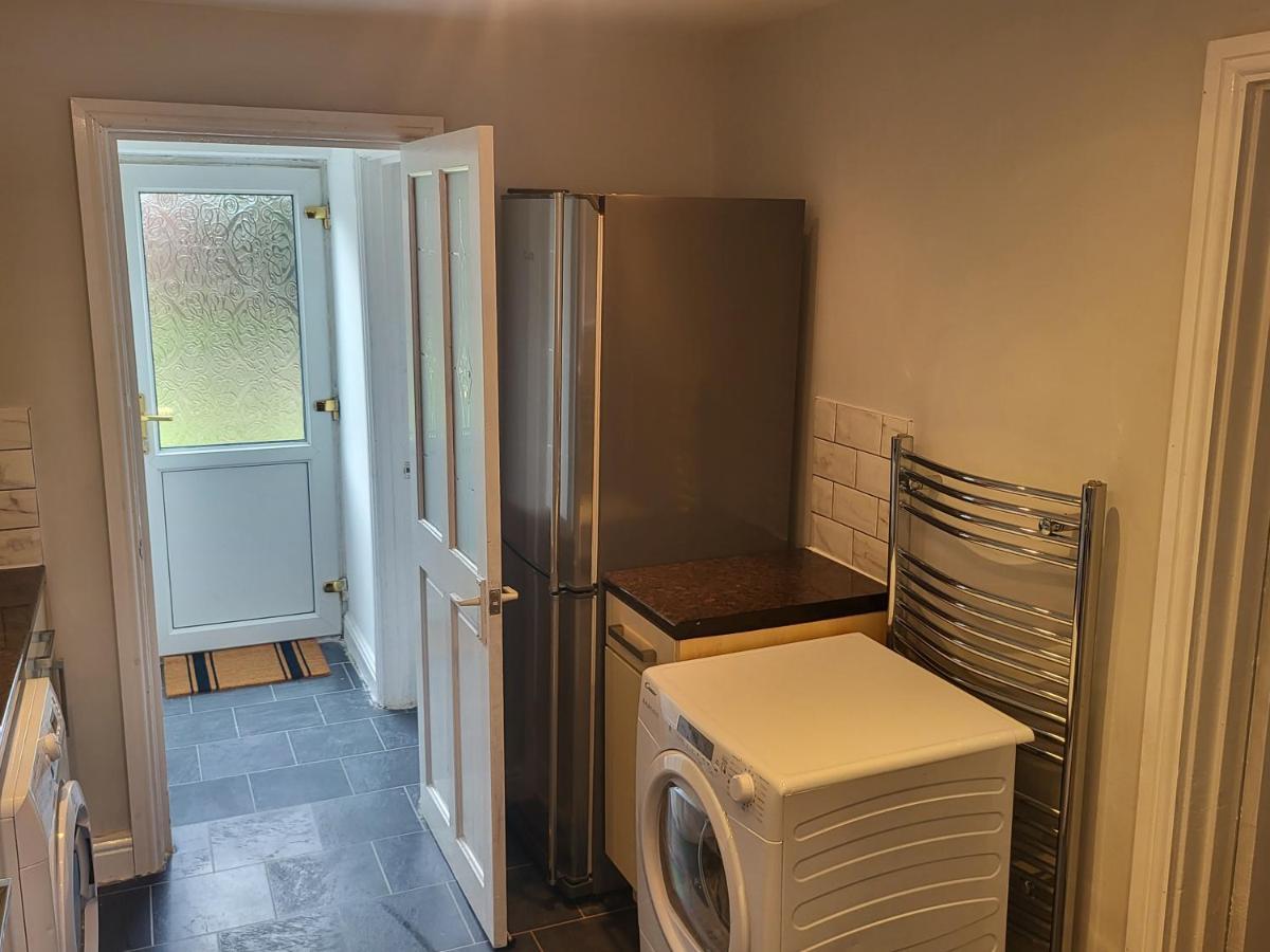 Spacious & Cosy Holiday Home In Manchester Eksteriør bilde