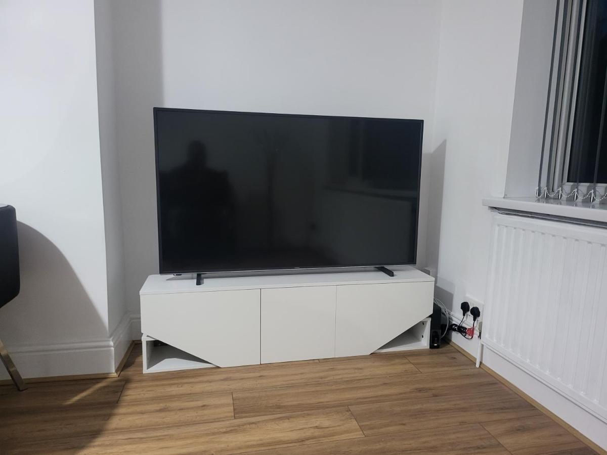 Spacious & Cosy Holiday Home In Manchester Eksteriør bilde