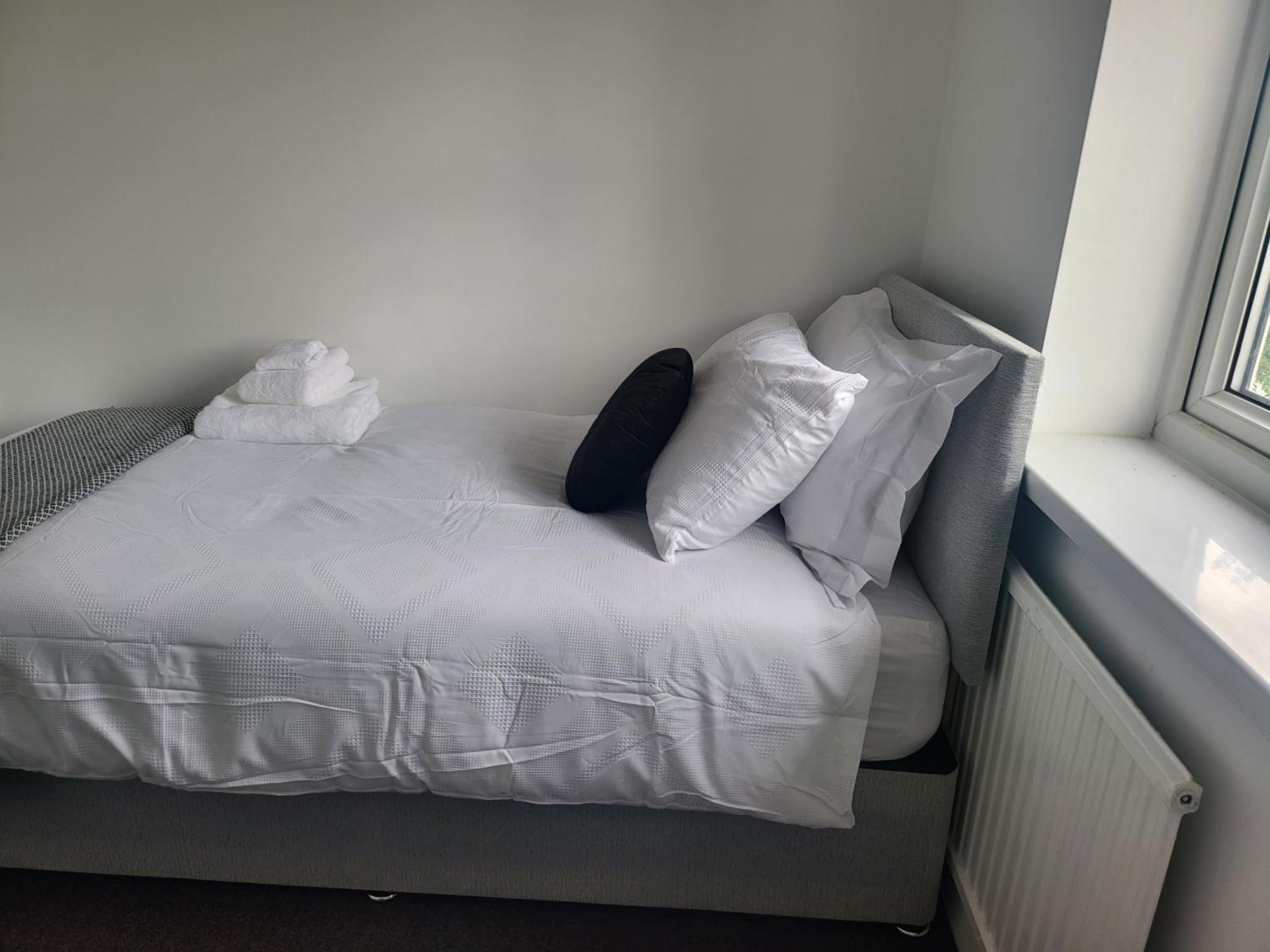 Spacious & Cosy Holiday Home In Manchester Eksteriør bilde
